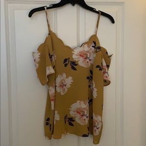 Monteau open shoulder top (size L-XL)